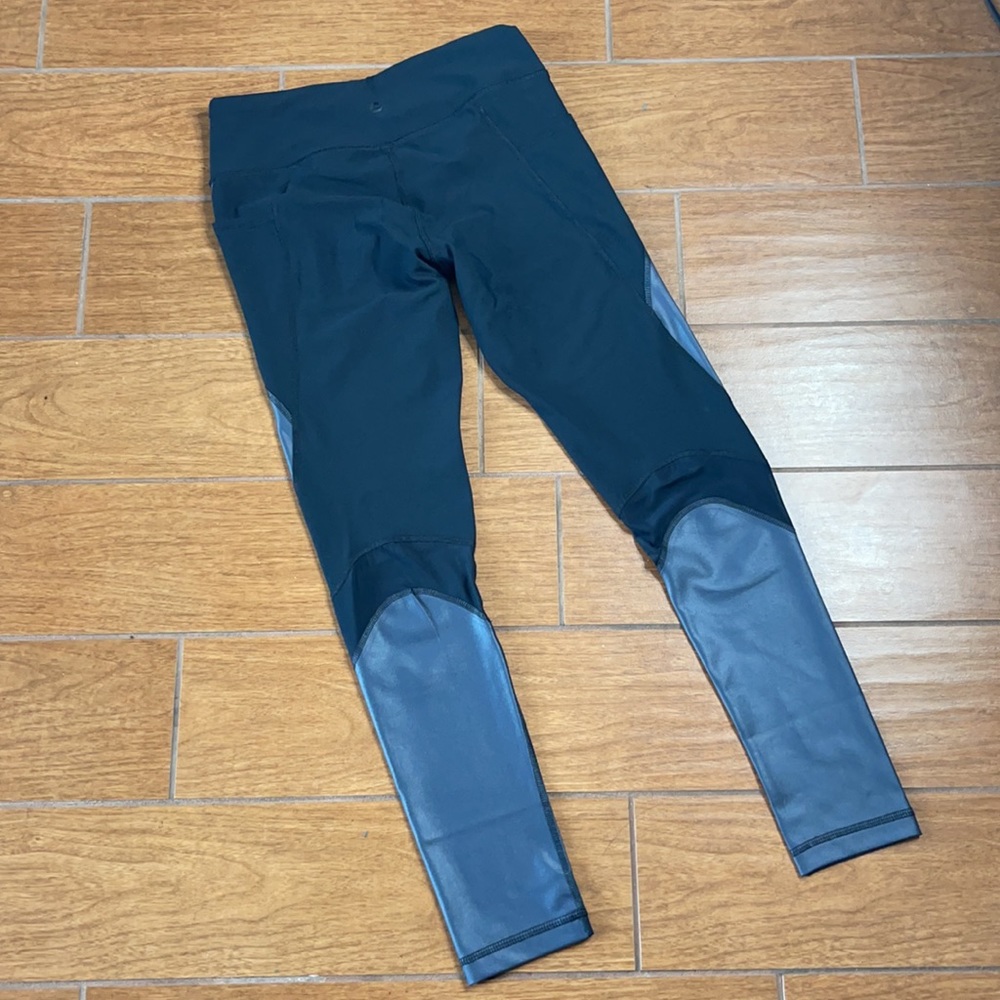 90 Degree by Reflex Navy blue active leggings with pockets